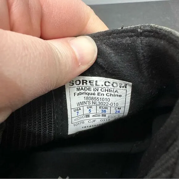 Sorel Joan of Arctic II black leather wedges booties boots women's 7 NL3022-010