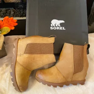 Sorel Joan of Artic Wedge II Chelsea Boots