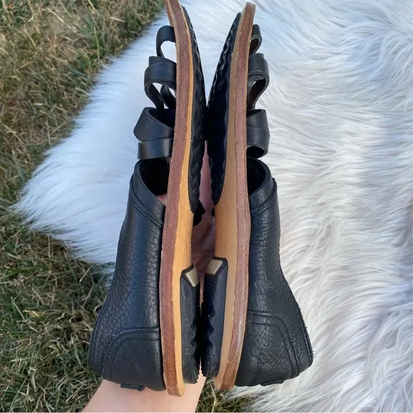 Sorel Lake Shoe Sandals Black Size 8.5