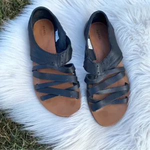 Sorel Lake Shoe Sandals Black Size 8.5