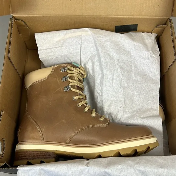 SOREL Lennox Lace Up Combat Boot NIB Shelf #18