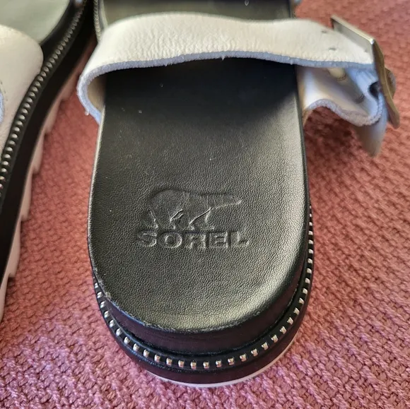 Sorel White Black Roaming Two Strap Slide Sandals Women's Size 7