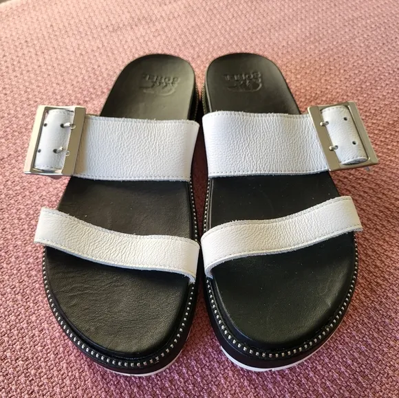 Sorel White Black Roaming Two Strap Slide Sandals Women's Size 7