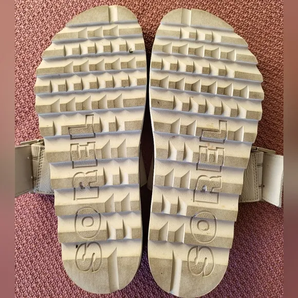Sorel White Black Roaming Two Strap Slide Sandals Women's Size 7