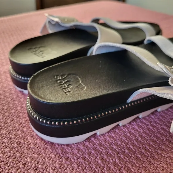 Sorel White Black Roaming Two Strap Slide Sandals Women's Size 7