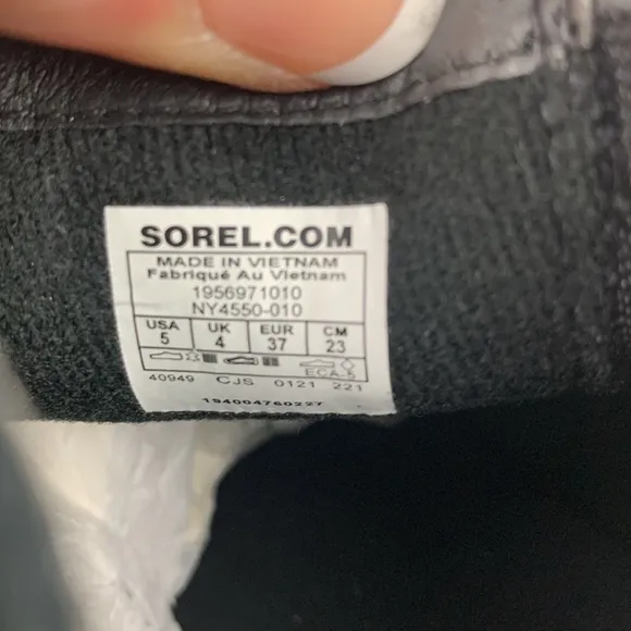 Sorel Youth Emelie Chelsea Black Sea salt boots booties waterproof Sz 5 New NWT
