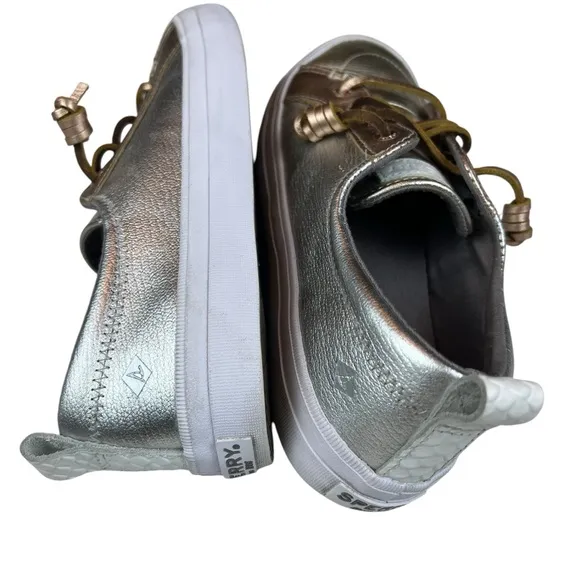 Sperry Classic Low Top Metallic Crest Vibe Sneakers