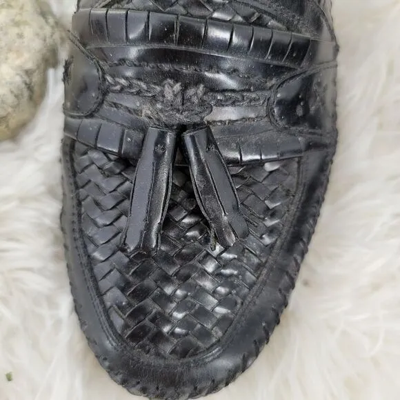 Stacy Adam's woven leather tasseled loafers black