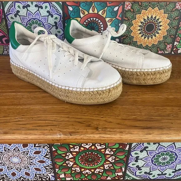 STEPHEN by STEVE MADDEN high espidrille sneakers💚