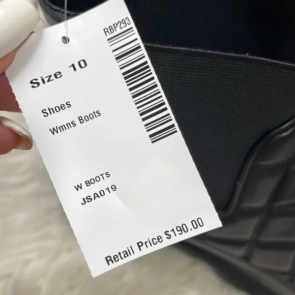 Steve Madden Adrian Black Pull On Rounded Close Toe Platform Chelsea Ankle Boots