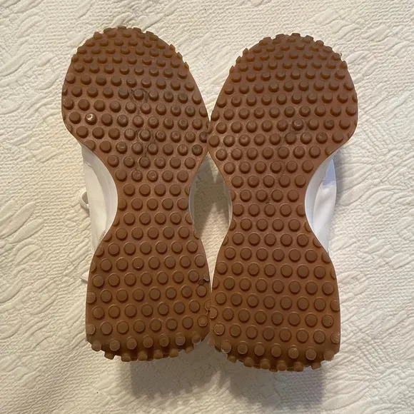 Steve Madden Campo Fabric Leather EUC 9.5 Platform Sneaker Treads White Tan