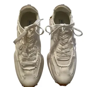 Steve Madden Campo Fabric Leather EUC 9.5 Platform Sneaker Treads White Tan