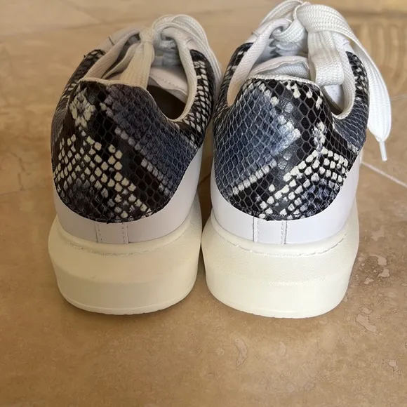 Steve Madden FROSTED 2  /FROS Genuine Leather White Sneakers