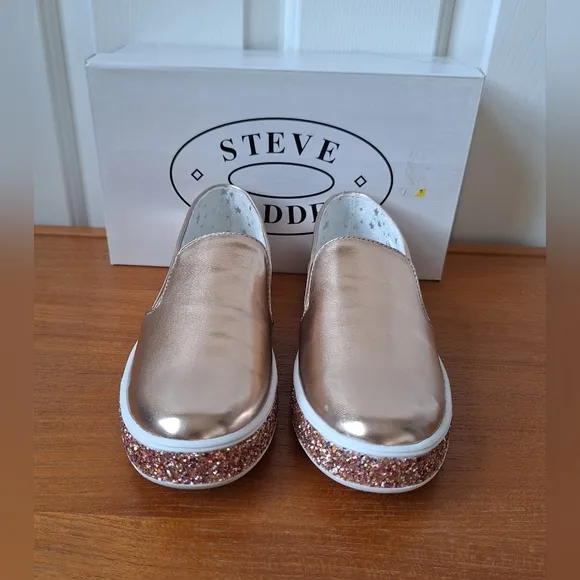 Steve Madden glitter sneakers iridescent metallic pink rose gold platform active