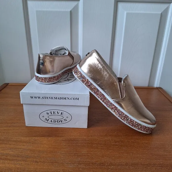 Steve Madden glitter sneakers iridescent metallic pink rose gold platform active
