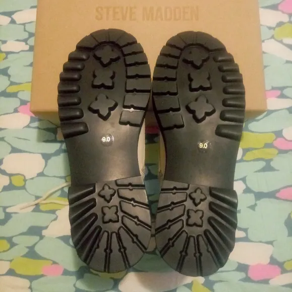 Steve Madden Graham Boots