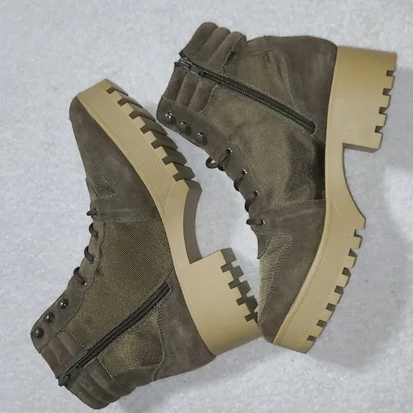 Steve Madden Greater Hiker Olive Platform Combat Boots Size 11 Womens
