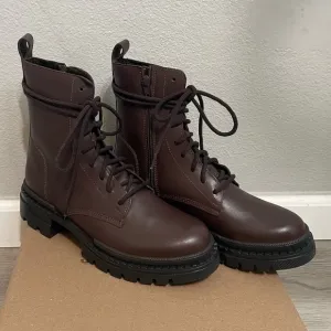 Steve Madden Jamisyn Lace Up Combat Lug Boots NEW​​​​​