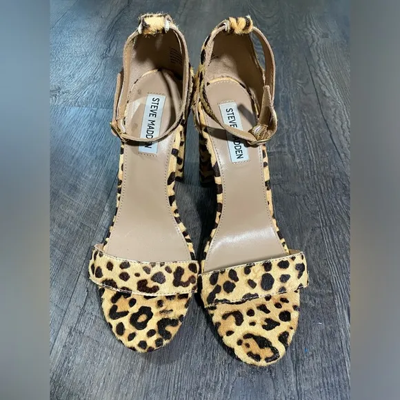 STEVE MADDEN Leopard Sandals