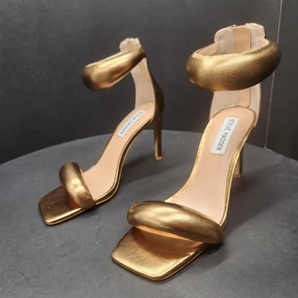 Steve Madden Partay sandals women's 6M golden puff padded ankle strap new $116