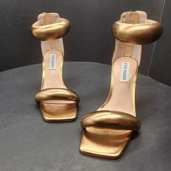 Steve Madden Partay sandals women's 6M golden puff padded ankle strap new $116