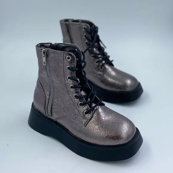 Steve Madden pink crackle combat boots junior size 3