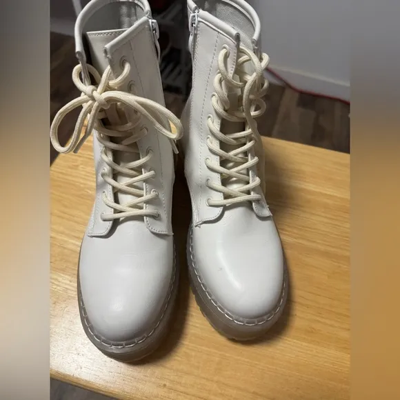 Steve Madden Rubber Platform Bettyy CombatBoots - White Size 8