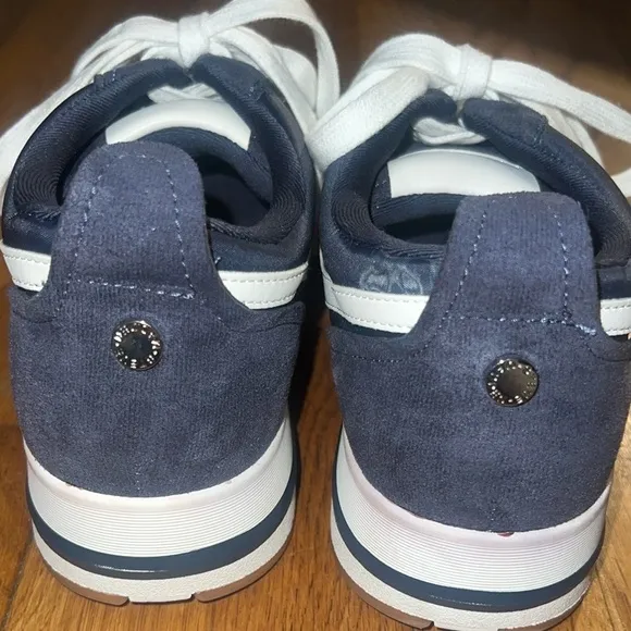 Steve Madden Rueben blue &amp; white platform sneakers – NWOT