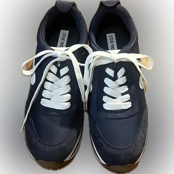 Steve Madden Rueben blue &amp; white platform sneakers – NWOT