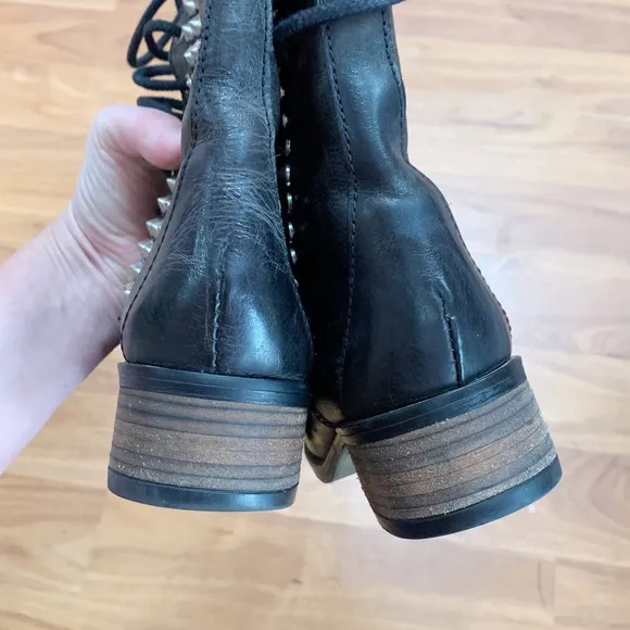 Steve Madden Tropador Combat Boots 6.5 Studded Biker Leather Lace Zip Up Black