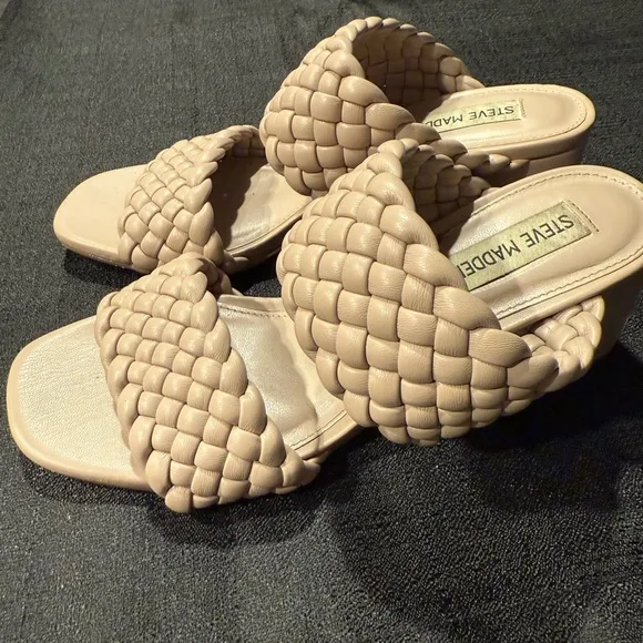 Steve Madden Women's Tielo Heeled Sandal size 7.5M preowned color cream