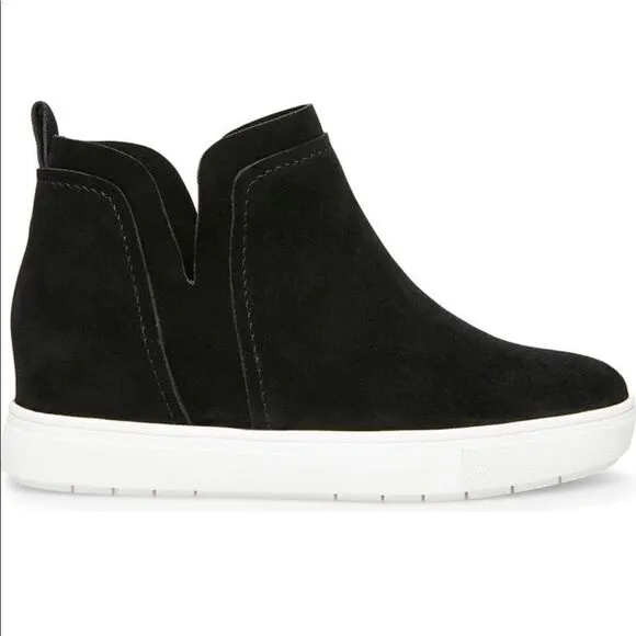 Steven Barker high top suede high top sneakers  size 6,5 in black new in box