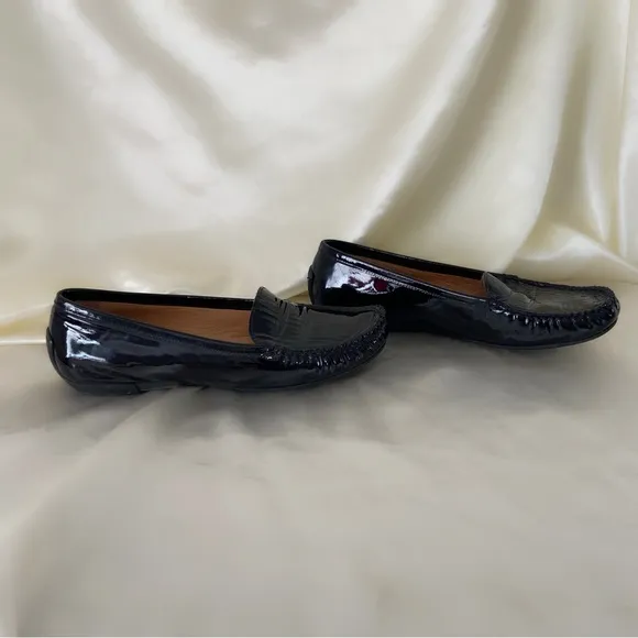 Stuart Weitzman black patent leather driving moccasins flats loafers Mach 1 7.5