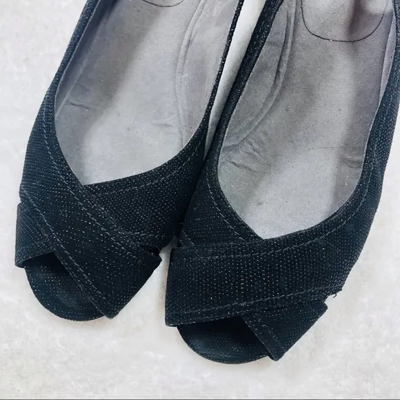 Stuart Weitzman black peep toe wedge sandals sz 8