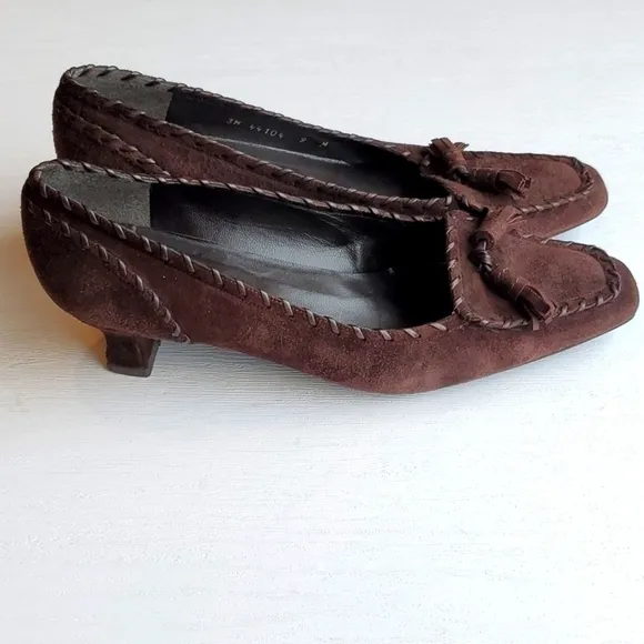 Stuart Weitzman Brown Suede Square Pointed Toe Tassel Kitten Heel Loafers 9