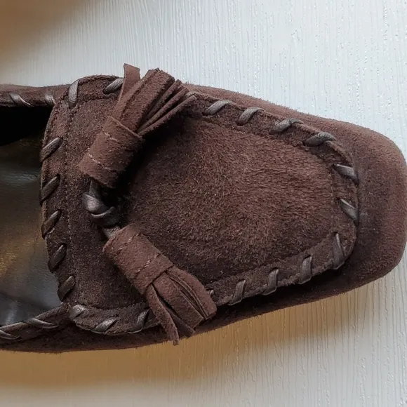 Stuart Weitzman Brown Suede Square Pointed Toe Tassel Kitten Heel Loafers 9