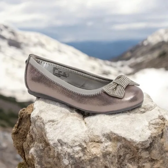 Stuart Weitzman Girl’s Size 4 Fannie Glitz Pewter Ballet Flat Bow, Rose Gold