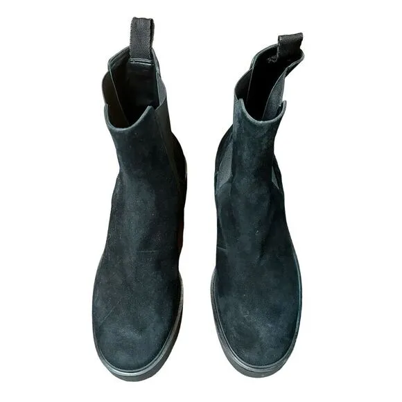 STUART WEITZMAN Henley suede Chelsea boots in Black NWOB Size 9