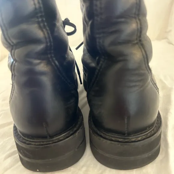 Stuart Weitzman Mila Leathet Combat Boots Great Condition Round Toe Platform