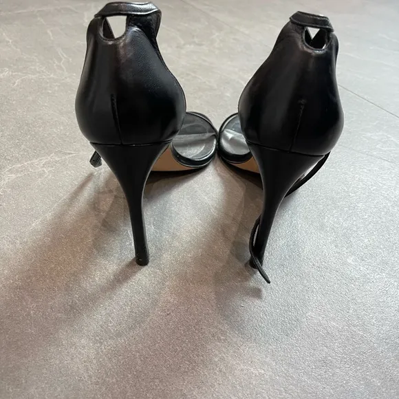 Stuart weitzman sandals