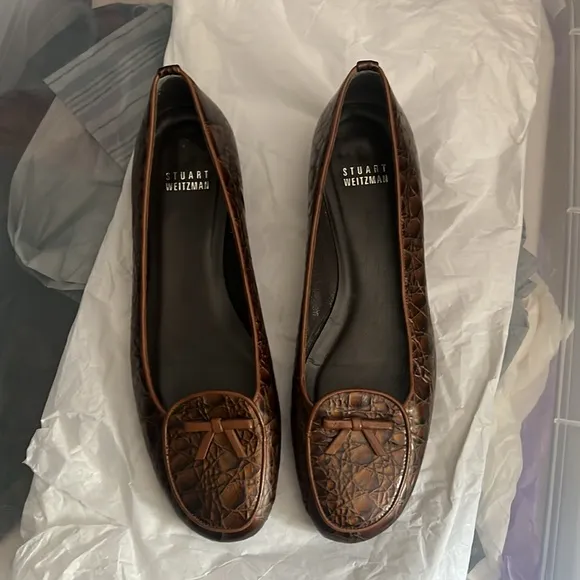 Stuart Weitzman size 7 flats