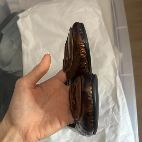 Stuart Weitzman size 7 flats