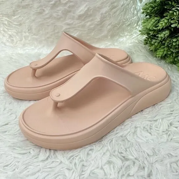 Stuart Weitzman Stuflex T Strap Sandals in Rosewater Womens size US 7 B New