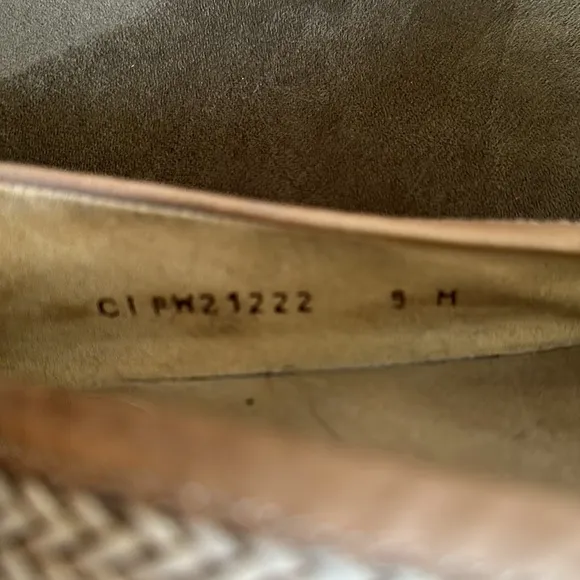 Stuart Weitzman Tan Cream Shoestring Ballet Flats