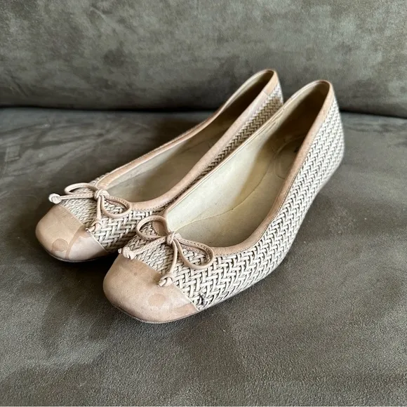 Stuart Weitzman Tan Cream Shoestring Ballet Flats