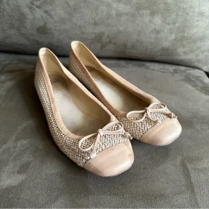 Stuart Weitzman Tan Cream Shoestring Ballet Flats
