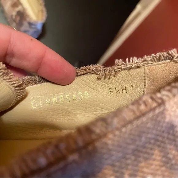 Stuart Weitzman Womens Camo espadrilles tan 6.5 flat shoes