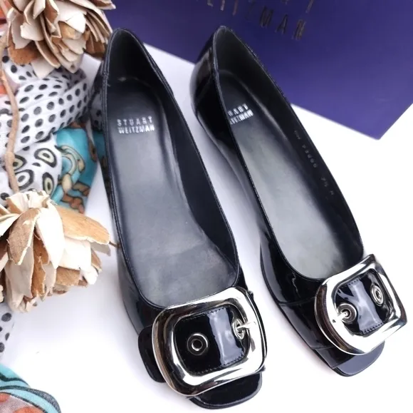 Stuart Weitzman Youngbuck Soft Black Patent Silver Buckle Flats sz 7n