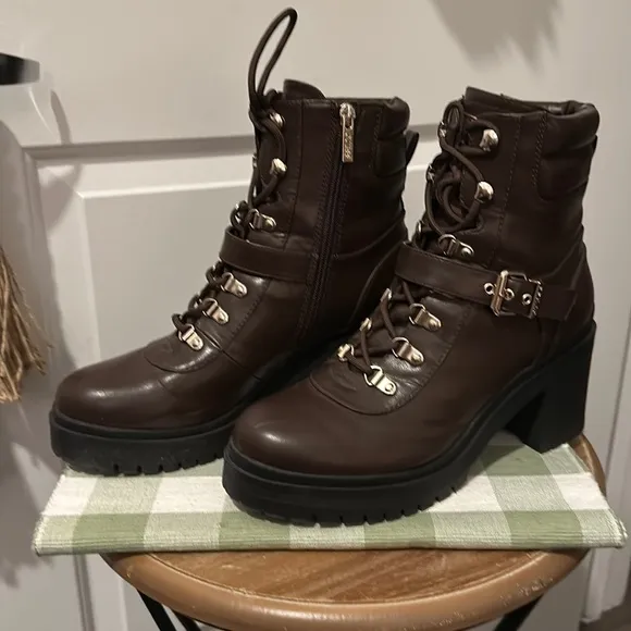 Stunning, Guess Platform Combat Ankle Booties, EUC