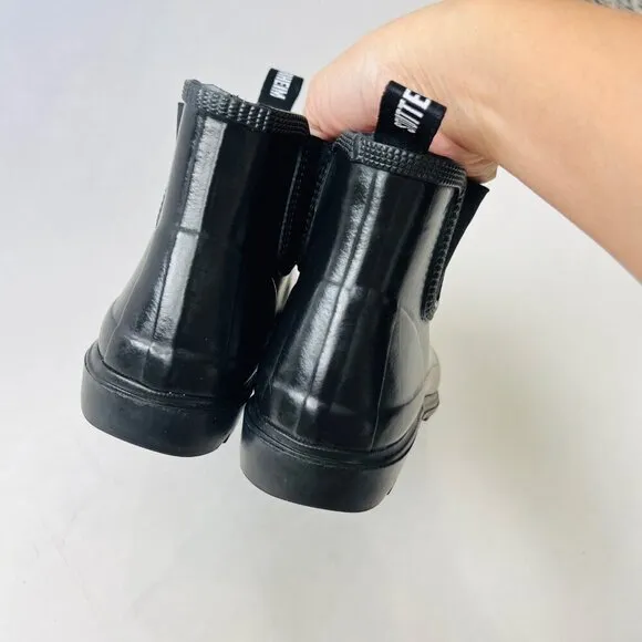 Stutterheim Men black Chelsea rain boots, Size 10